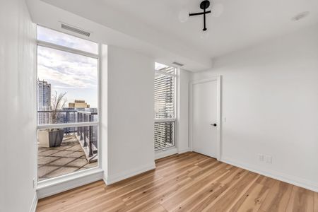 For Lease - 21 Carlton Street Unit# 4004, Toronto, Ontario - Photo 3