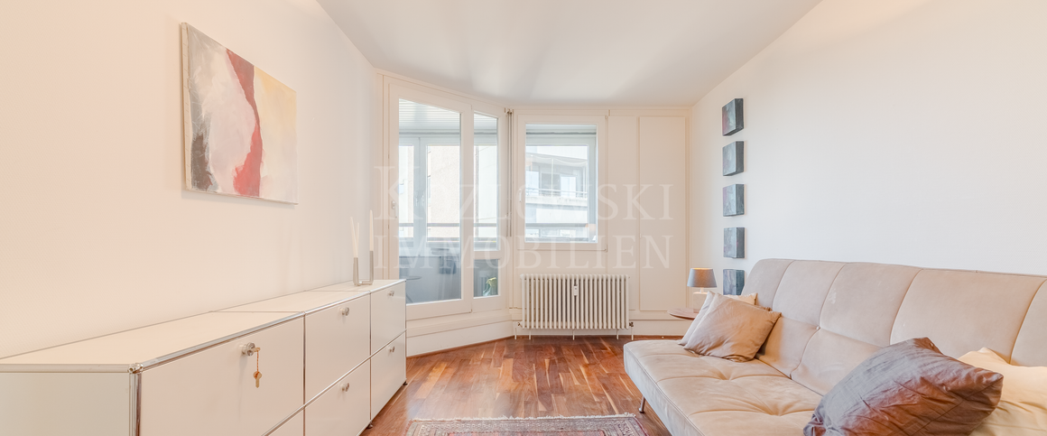 Neckarpromenade exklusiv – Vollmöbliertes Design-Penthouse mit sonniger Dachterrasse! - Photo 1