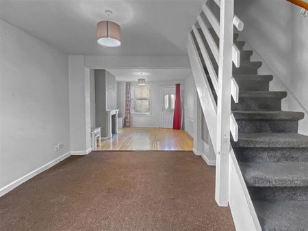 2 bedroom terraced house to rent - Photo 2