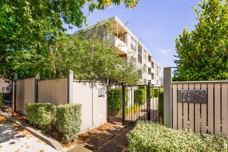 4/758 Burwood Road, Hawthorn East VIC 3123 - Apartment For Rent | Domain - Photo 5