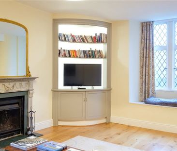 A very attractive period detached 4 bedroom, 2 bathroom property wh... - Photo 1