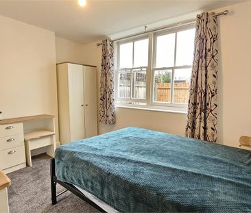 Rooms available - 53 Canterbury Street, Cambridge, CB4 3QG - Photo 2