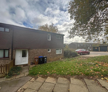 3 bedroom end of terrace house to rent - Photo 3