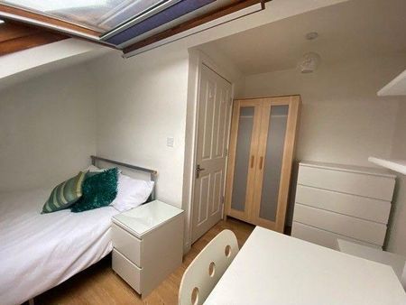 3 bedroom house share to rent - Photo 3