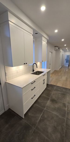 Complèt. Rénové 2e Stationnement, Borne - Photo 1