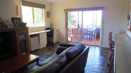 Charming Family Home in Escarpment Foothills - Photo 1