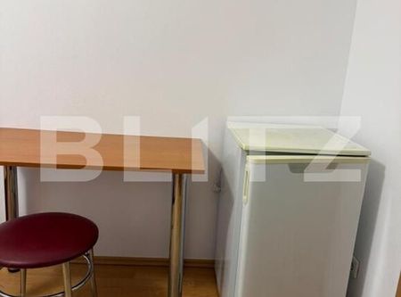 Garsonieră de închiriat, decomandat, zona Iulius Mall! - Fotografie 2