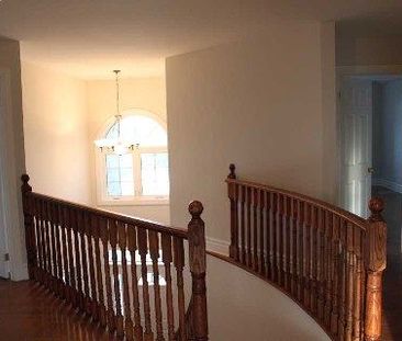 For Lease - 1379 Norenko Court, Mississauga, Ontario - Photo 1