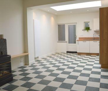 Huis te huur in Kortrijk met 2 slaapkamers - foto 5