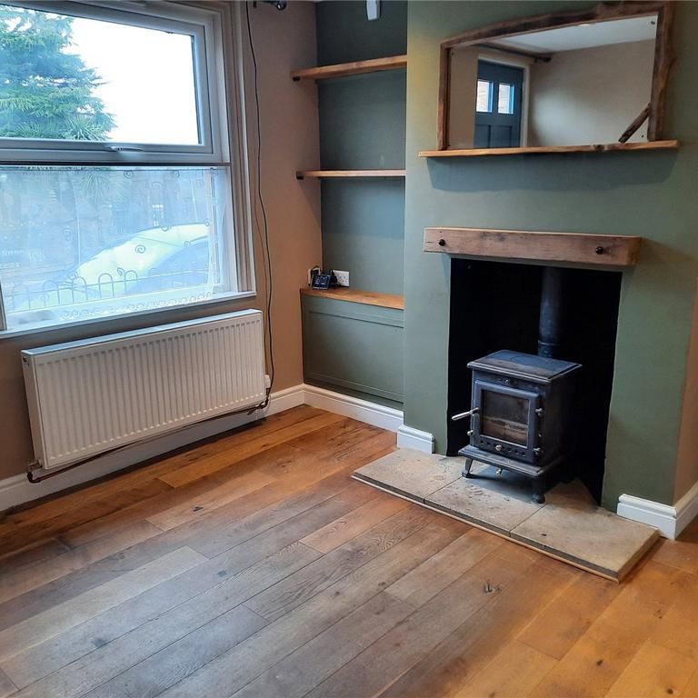 3 bedroom terraced house to rent - Photo 1