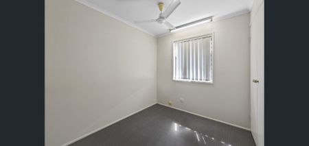 Spacious Family Home with Shed, Double Garage, & Plenty of Space - Photo 3