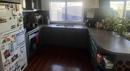 Central Whitianga Convenience with Bonus Rumpus Room - Photo 4