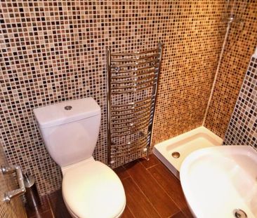 2 bedroom flat to rent - Photo 6