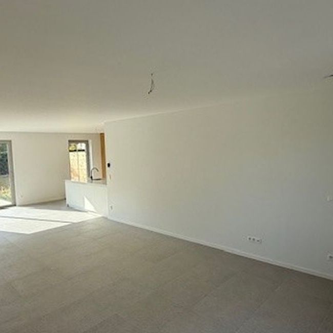 Woning te huur in Bekkevoort voor € 1.400 met 3 slaapkamers - Photo 1