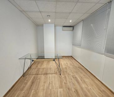 A LOUER BUREAU 245 M² + STOCKAGE / ARCHIVE 45 m² - NICE - SAINT AND... - Photo 2