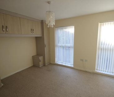 2 bedroom semi-detached house to rent - Photo 6