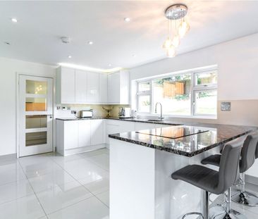 4 bedroom detached house to rent - Photo 6