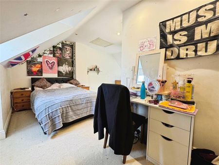 3 bedroom terraced house to rent - Photo 5