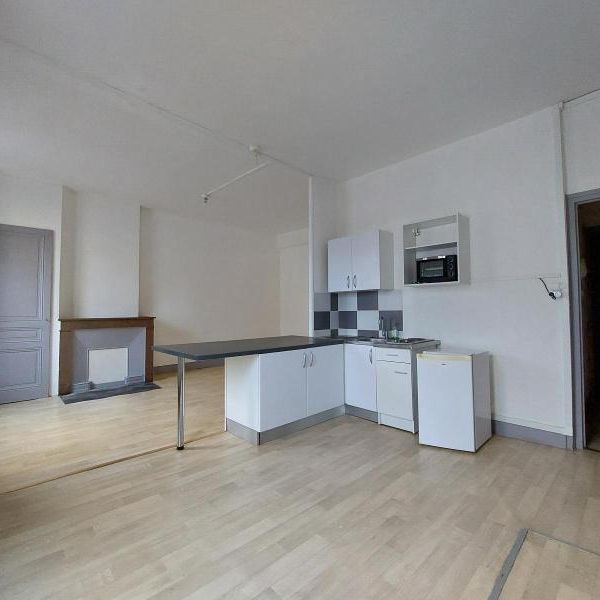 : Appartement 37.82 m² à SAINT ETIENNE - Photo 1