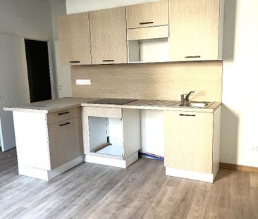 Location Appartement 2 pièces 35m² - Photo 2