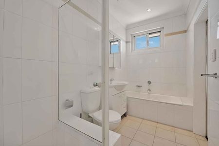 9/17-23 Wallis Parade North Bondi - Photo 4