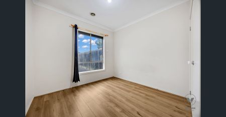 Beautiful Low Maintenance Home - Perfect Location! - Photo 3