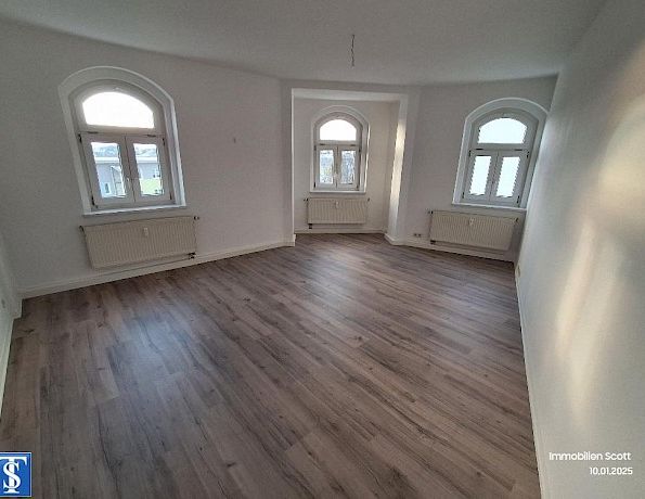 große 3 Zimmer Wohnung schöner Altbau DG - Photo 1