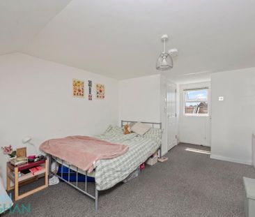 6 bedroom semi-detached house to rent - Photo 3