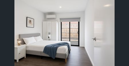 Modern Fully Furnished Rooms with Private Ensuites – All Bills Included – 7-Star Energy Home in Werribee - Photo 4