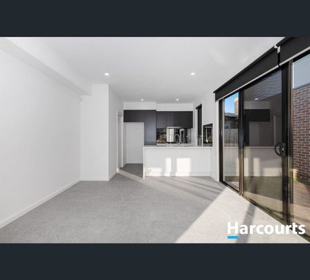11a Lloyd Avenue, Reservoir, Vic 3073 - Photo 3