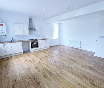 3 bedroom maisonette to rent - Photo 4