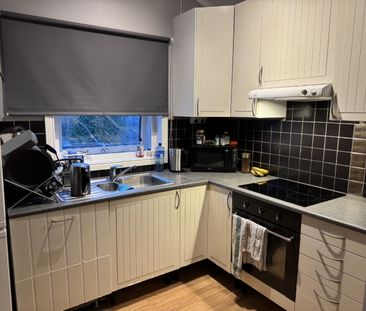 Huddinge - 2rok - tillsv - 11.500kr/mån - Photo 1