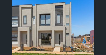 BRAND NEW 3 BEDROOM TOWNHOUSE IN RIVERWALK ESTATE - Photo 2