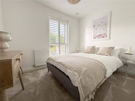 Nexa-fields, Pinhoe - Photo 3