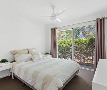 STAND OUT PROPERTY WITH TWO SEPARATE LIVING AREAS! - Photo 3