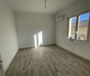 Location Appartement 4 pièces 101m² CARPENTRAS 84200 - Photo 2