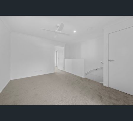 38 Tarcutta Lane, Nirimba, Qld 4551 - Photo 3