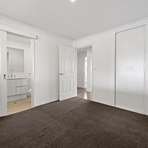 NRAS Property - Income Limits Apply - Photo 3