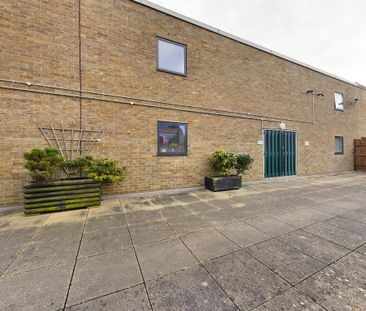Studio to rent - Photo 6