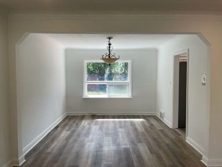 For Lease - 117 Patricia Avenue, Toronto, Ontario - Photo 3