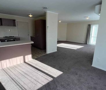 THREE BEDROOMS - HIGHBURY - Photo 4