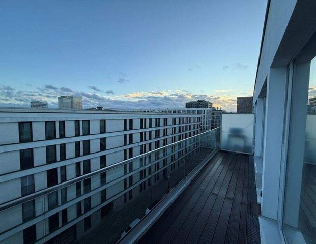 Modernes möbliertes 2-Zimmer-Penthouse mit Balkon in der Europacity! - Foto 1