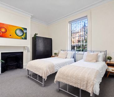 Redfern - Photo 5