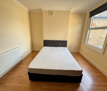 Room in a Shared Flat, Venetian Road, SE5 - Photo 2