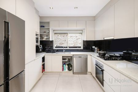 73A Wattle Street, Punchbowl NSW 2196 - House For Rent | Domain - Photo 5