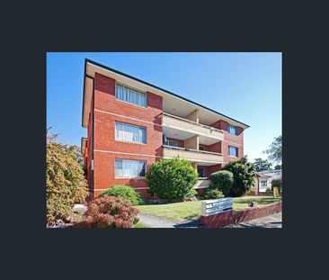 Spacious Unit In Fantastic Location - Photo 6