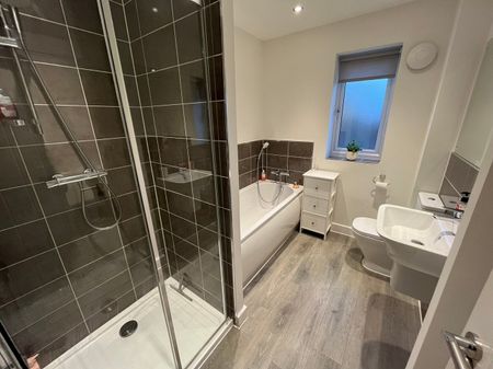 Kerry Hill Drive, Long Lawford, Rugby, CV23 - Photo 2