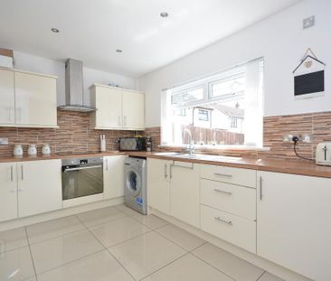 31 Maple Gardens, Carrickfergus, BT38 8EN - Photo 5