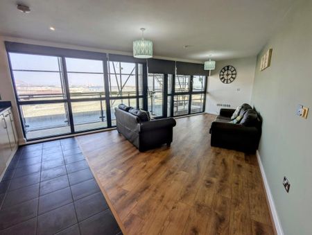 2 bedroom apartment to rent - Photo 4