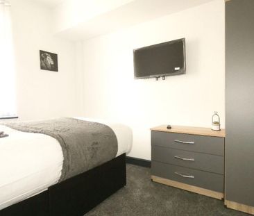3 bedroom house share to rent - Photo 2